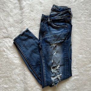 American Eagle Size 4 Distressed Jegging Crop